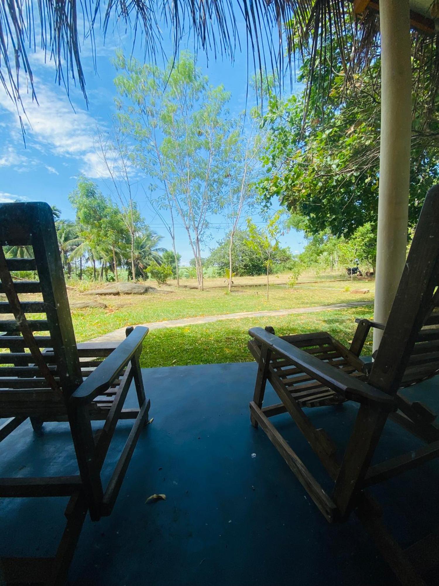 River Paradise Safari House With Cooking Class Udawalawe Exterior foto