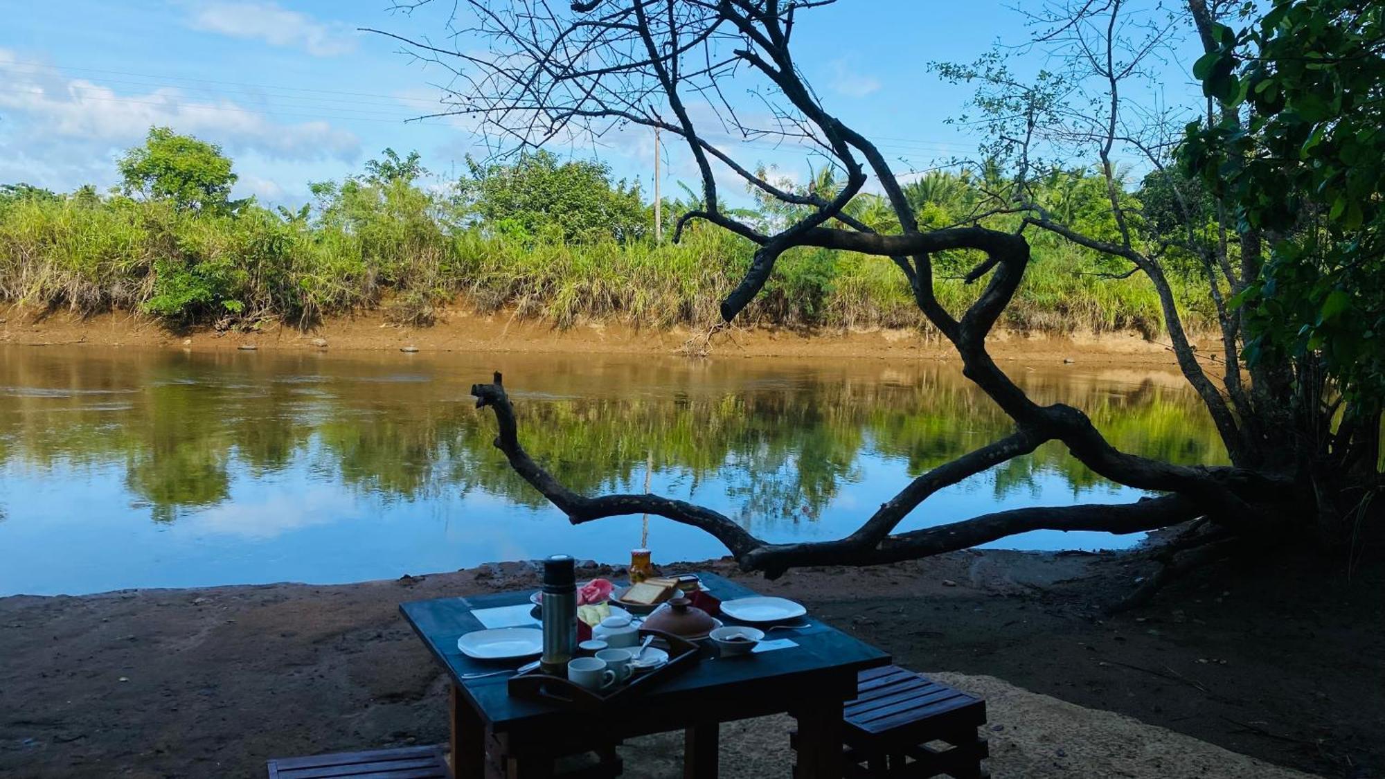 River Paradise Safari House With Cooking Class Udawalawe Exterior foto
