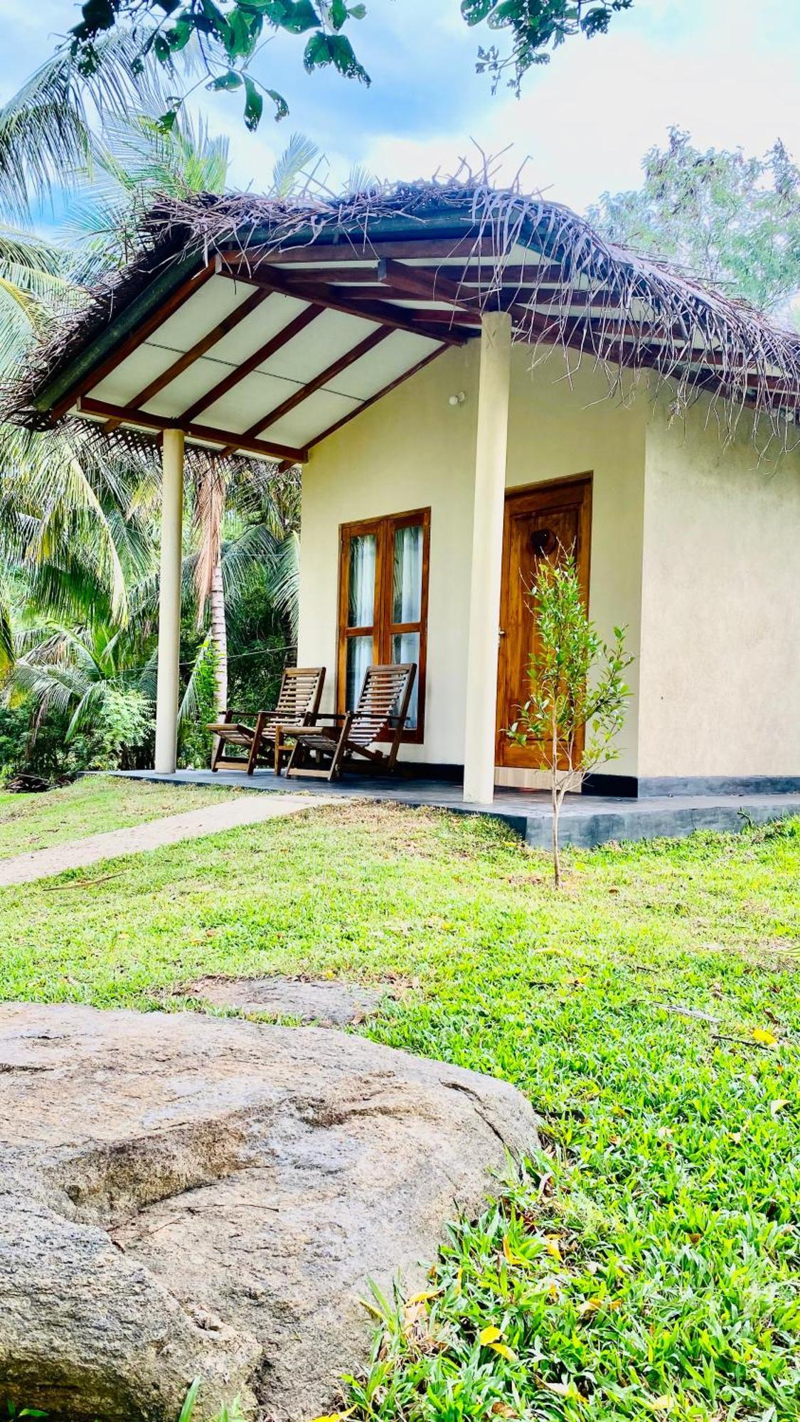 River Paradise Safari House With Cooking Class Udawalawe Exterior foto